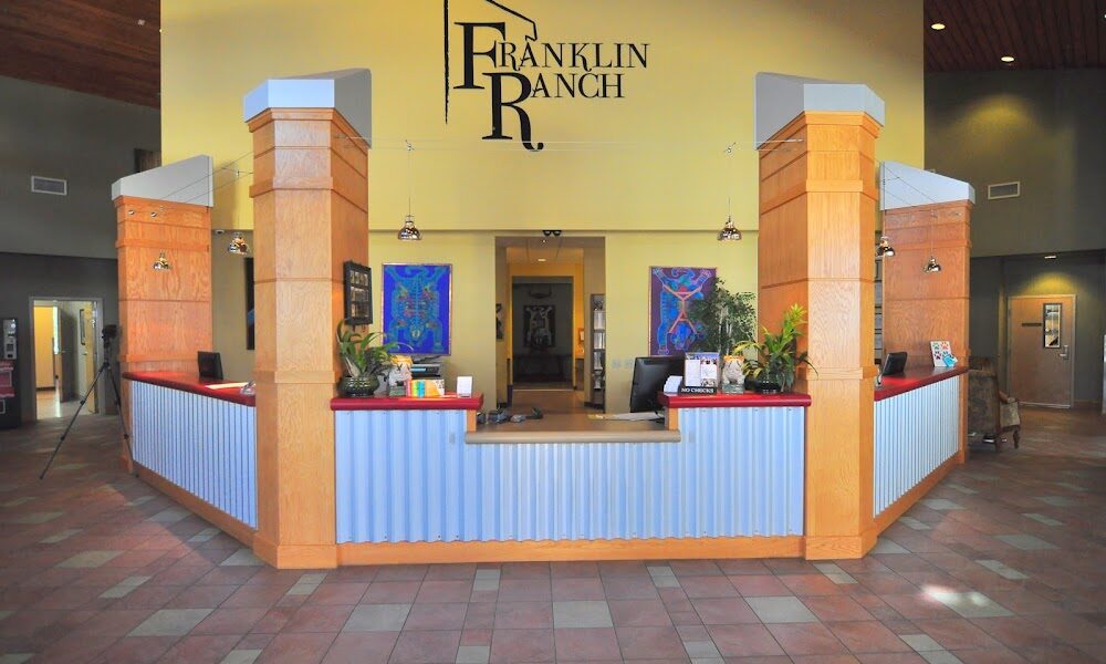 Franklin Ranch Pet Hospital and Hotel
